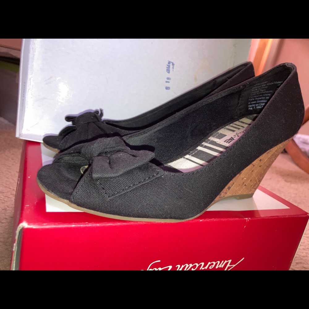 American Eagle Wedge Peep Toe